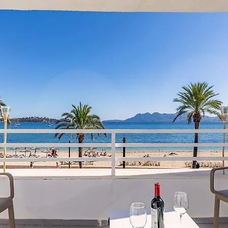 Villa Beachfront Sivella Ii By Sealand