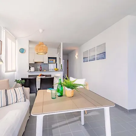 Beachfront Sivella Ii By Sealand Villa *