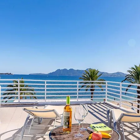 Villa Beachfront Sivella Ii By Sealand