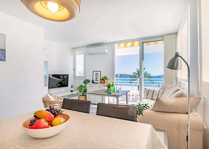 Beachfront Sivella Ii By Sealand * Puerto Pollensa