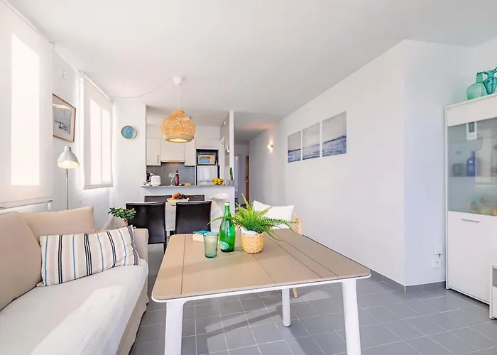 Beachfront Sivella Ii By Sealand Villa *