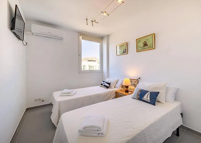 Beachfront Sivella Ii By Sealand